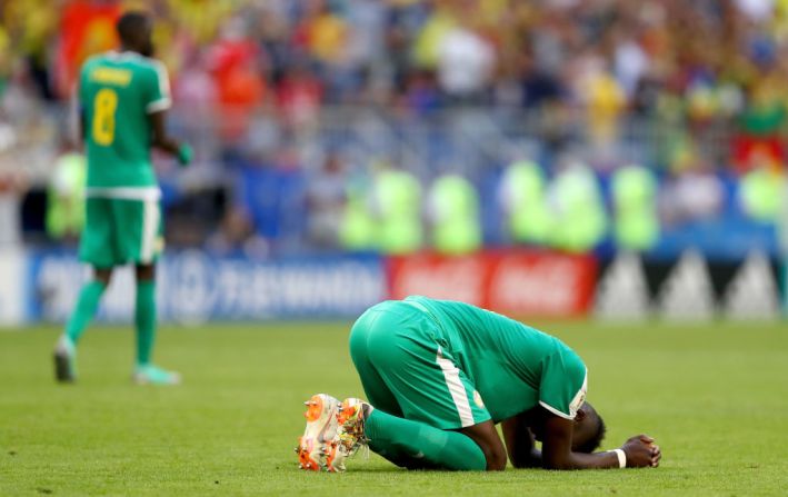 Senegal se queda por fuera del Mundial Rusia 2018 tras perder frente a Colombia 1-0 y la derrota de Japón con Colombia. Por tener más tarjetas amarillas respecto al equipo nipón, Senegal fue eliminada.