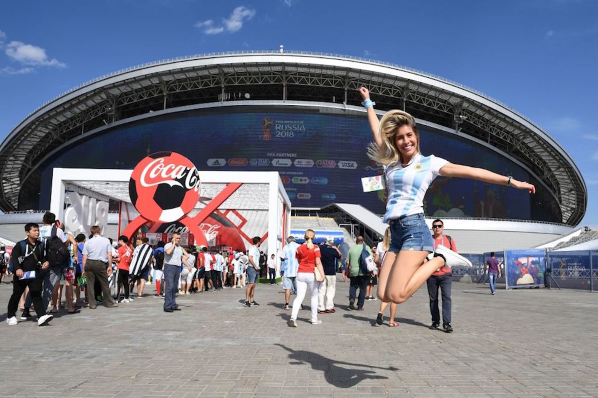 CNNE 539409 - fbl-wc-2018-match50-fra-arg-fans