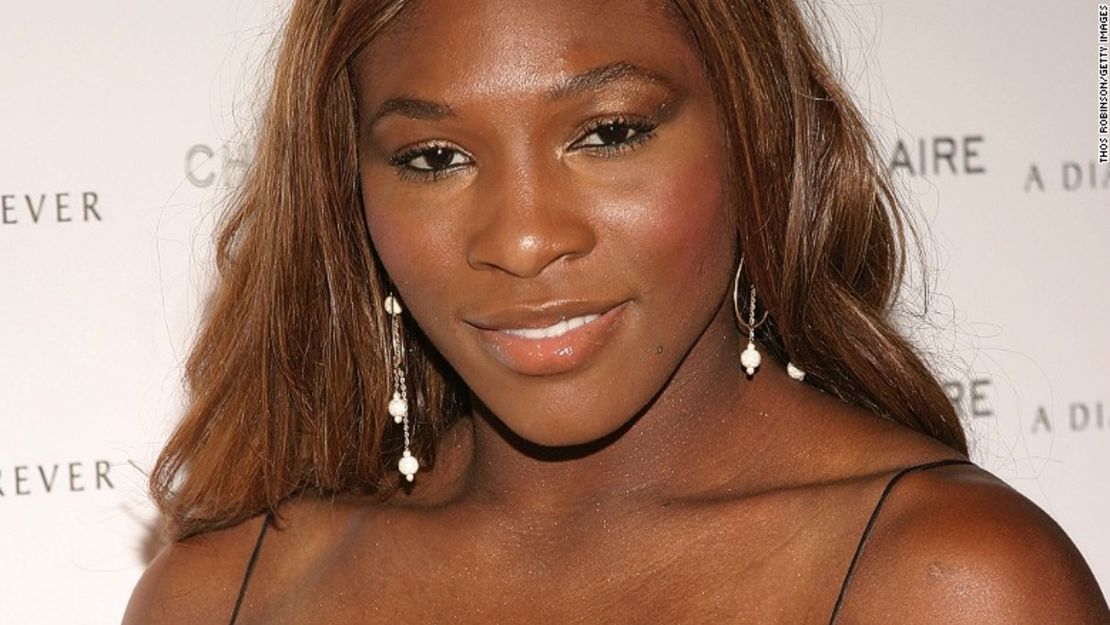 Serena Williams asiste al desfile de Chris Aire.