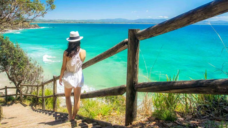 Wategos Beach, Byron Bay (Australia). Wategos y Little Wategos son una alternativa más relajada a la ajetreada Main Beach, que ofrece muchas oportunidades para nadar y surfear, y arena blanca perfecta a cada paso. Arma un picnic, colócate un protector solar y pasa un día haciendo poco o nada.