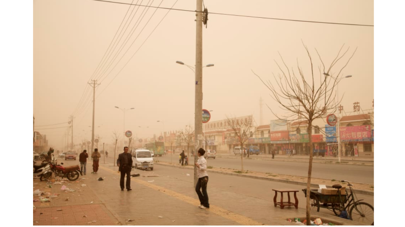 Una imagen de Hongsibao, una ciudad de reasentamiento en la provincia de Ningxia, China, tomada por el fotógrafo Benoit Aquin.