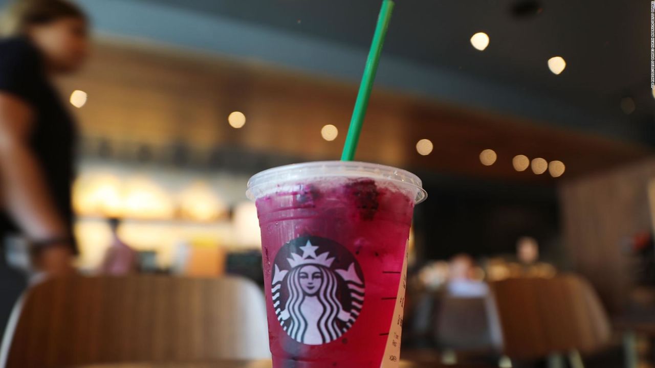 CNNE 542392 - #eldatodehoy- starbucks piensa hacer cambios que ayuden al medio ambiente