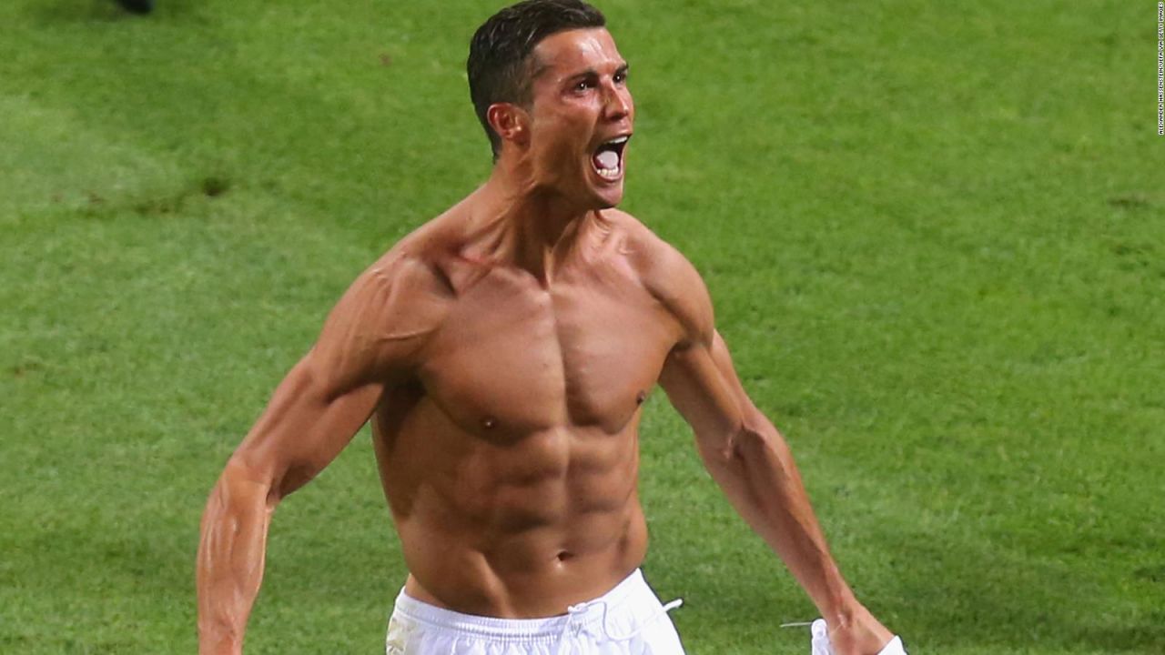 CNNE 542717 - ronaldo es fichado por la juventus