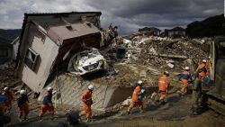 CNNE 542741 - lluvias torrenciales causan mas de 100 muertos en japon