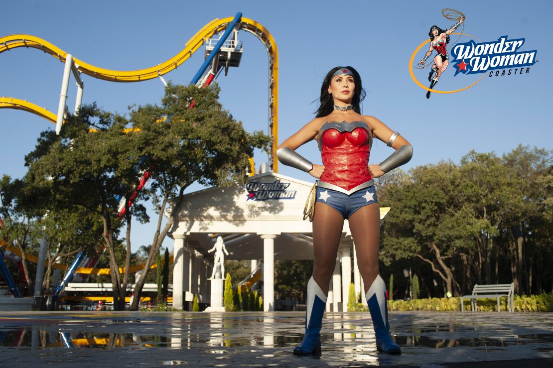 Vista panorámica de la Wonder Woman Coaster.