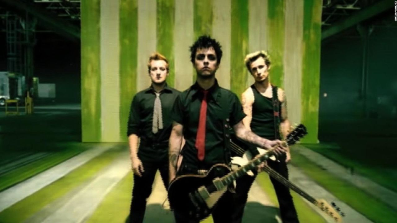 CNNE 543179 - popularizan el tema "american idiot" de green day en gran bretana por la visita de trump