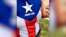 CNNE 543198 - mujer es acosada por usar una camiseta de puerto rico