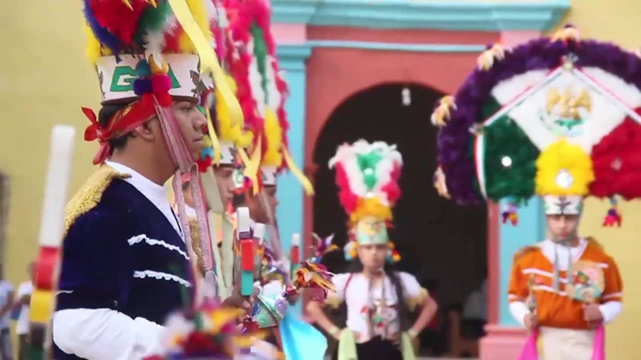 CNNE 544781 - bailarines se preparan con orgullo para la guelaguetza 2018