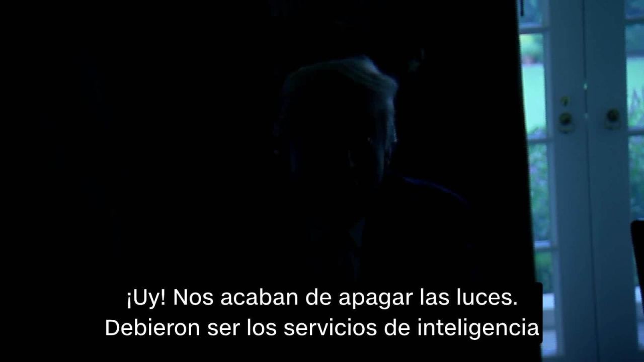 CNNE 544988 - a trump se le apaga la luz al hablar de los servicios de inteligencia