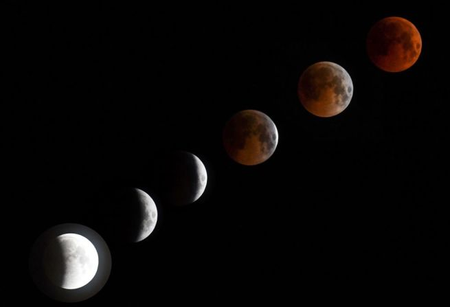 Una secuencia de seis imágenes muestra el eclipse lunar que comenzó este 27 de julio. La Luna pasará cerca de cuatro horas cruzando la sombra de la Tierra.