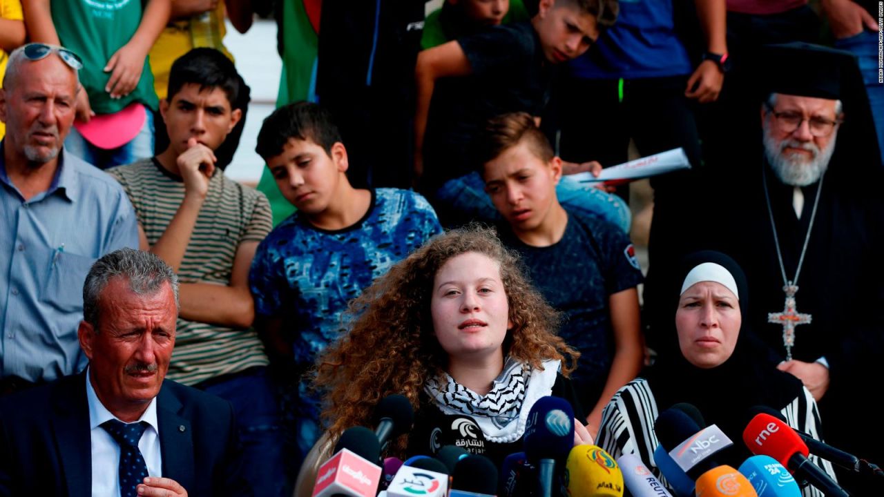 CNNE 548434 - israel libera a polemica joven palestina-