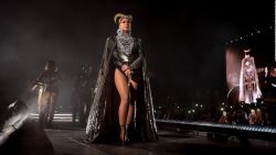 CNNE 549114 - showbiz expres beyonce y jlo hacen historia