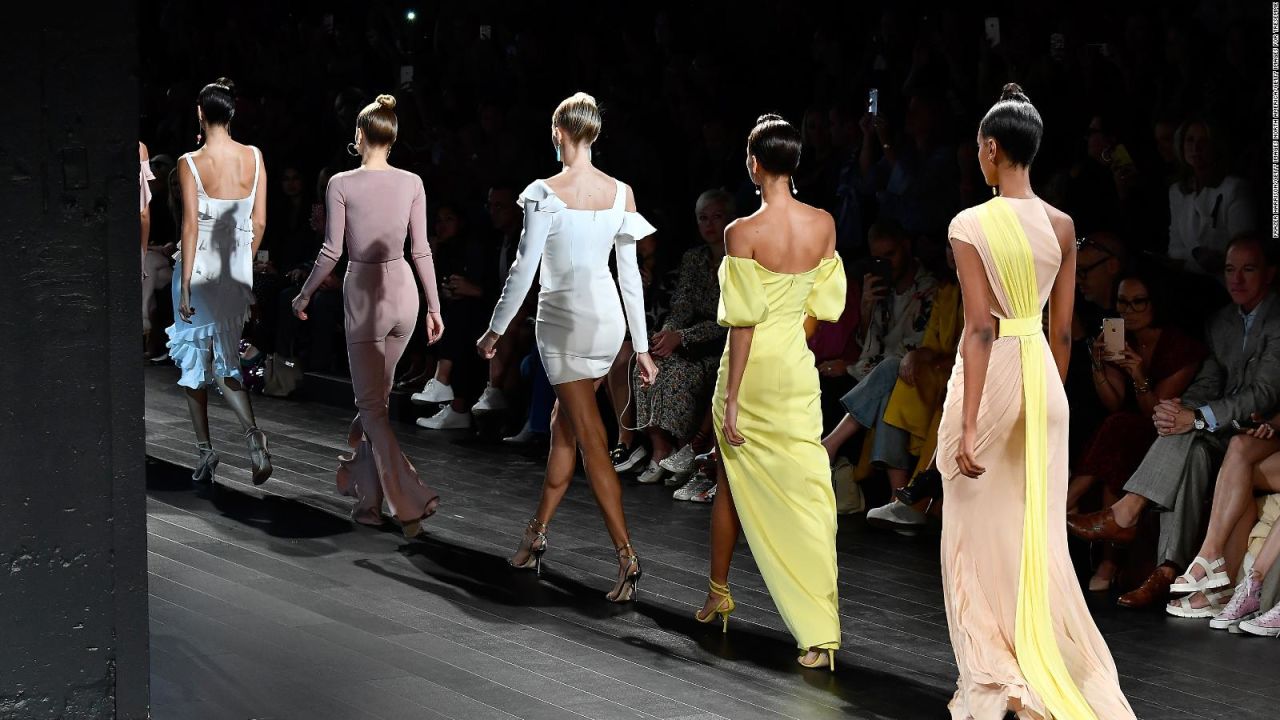 CNNE 549330 - #pasarela- cushnie et ochs, primavera-verano 2018