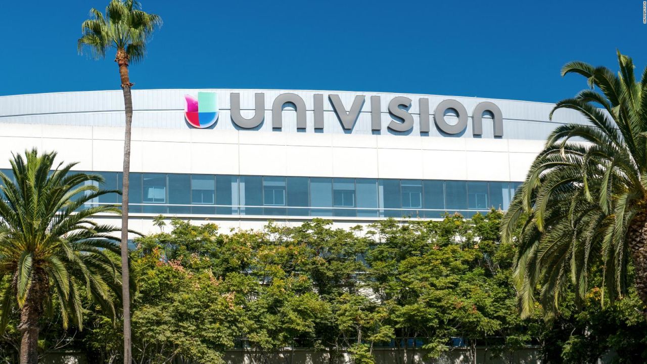 CNNE 549996 - univision en crisis, ¿por que?