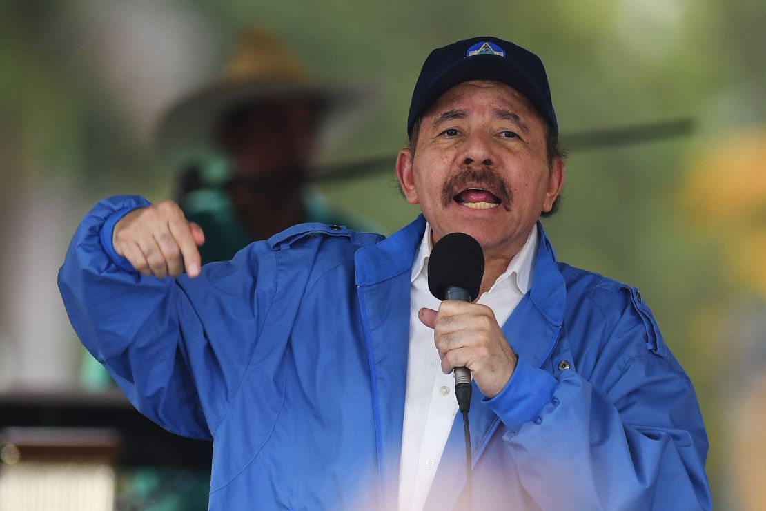 Daniel Ortega, presidente de Nicaragua, durante una marcha de apoyo a su gobierno, a inicios de julio.