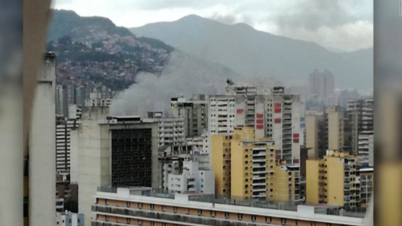 CNNE 550505 - testigo en caracas narra como vio el humo de las explosiones