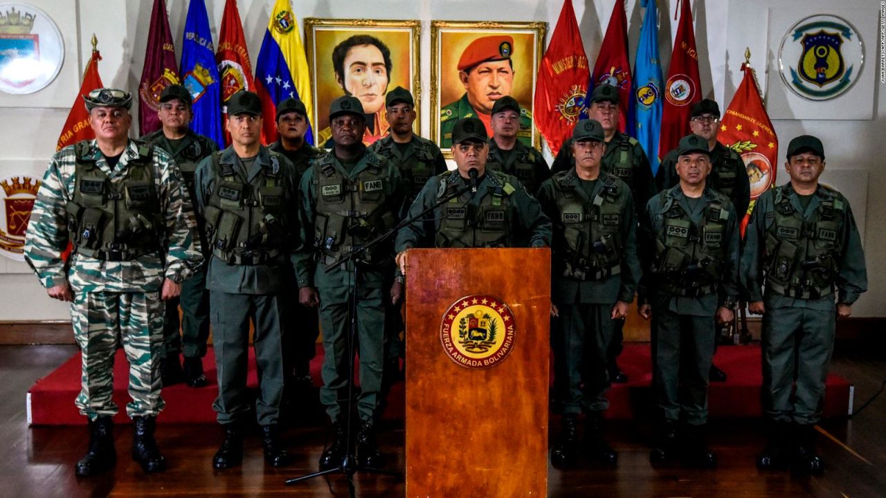 CNNE 550614 - seis detenidos en relacion con el incidente explosivo en un acto militar en venezuela