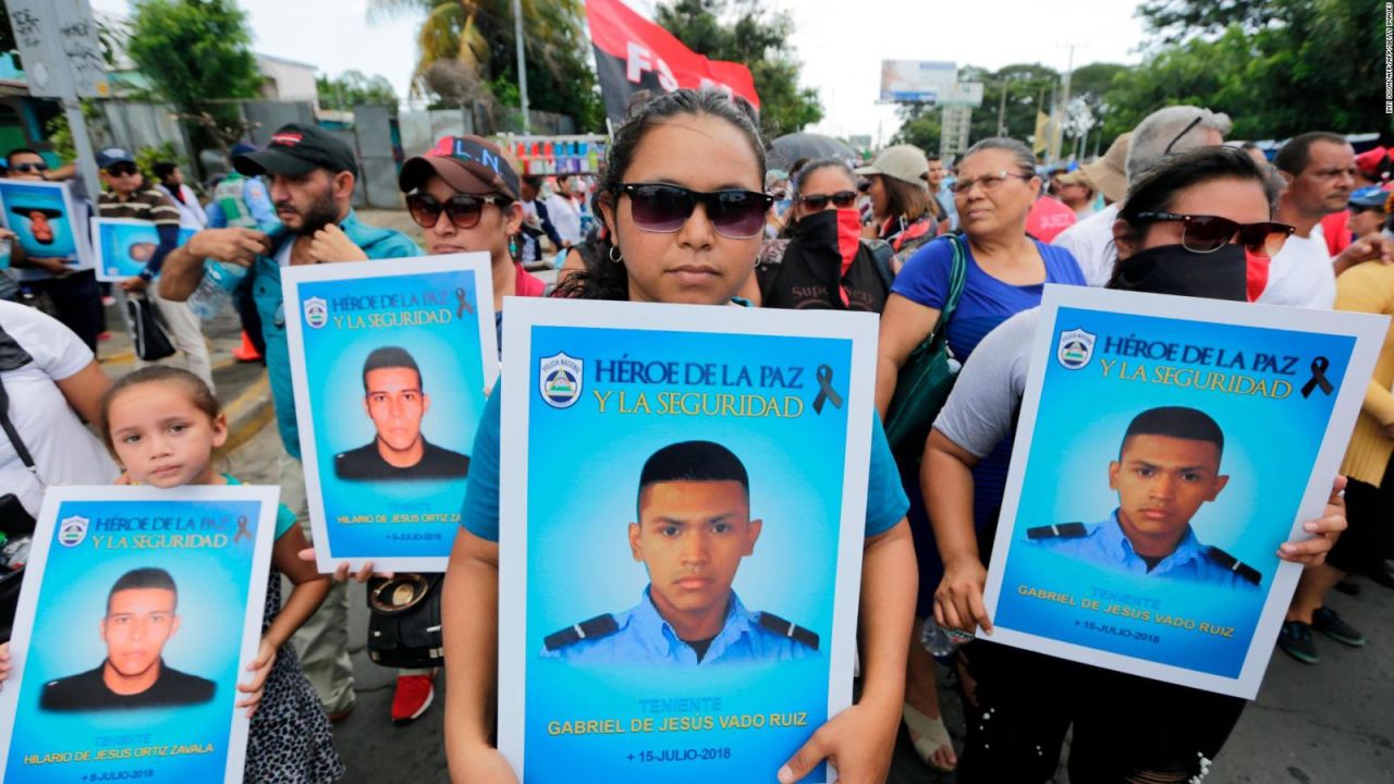 CNNE 552620 - marchan en nicaragua a favor y en contra del gobierno