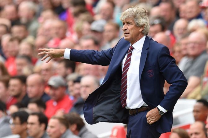 CHILE: Manuel Pellegrini, entrenador del West Ham.