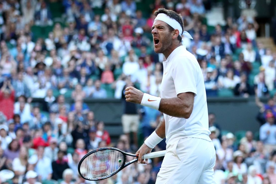 Juan Martín Del Potro celebra ganar un punto contra Rafael Nadal durante su partido de cuartos de final en el torneo de Wimbledon, en julio de este año.