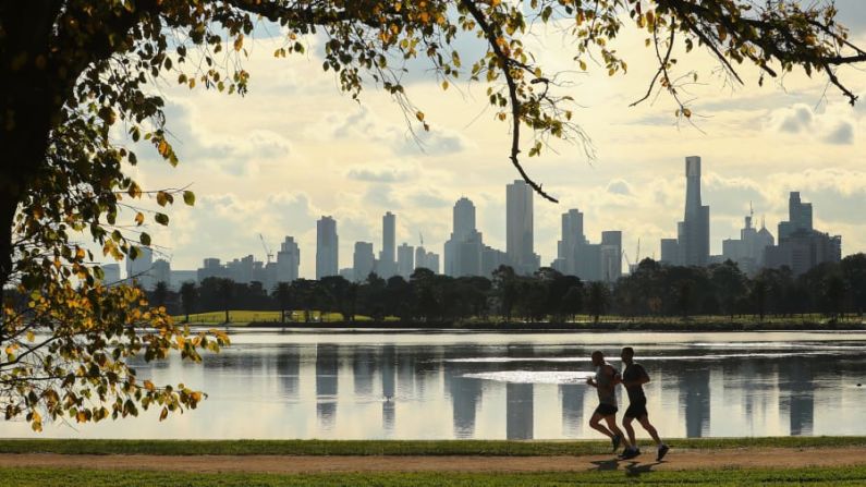 Melbourne, Australia — Después de siete años en la cima de este ranking, Melbourne ha caído al segundo lugar al ser vencida por Viena por 0,7 puntos porcentuales en el puntaje global.