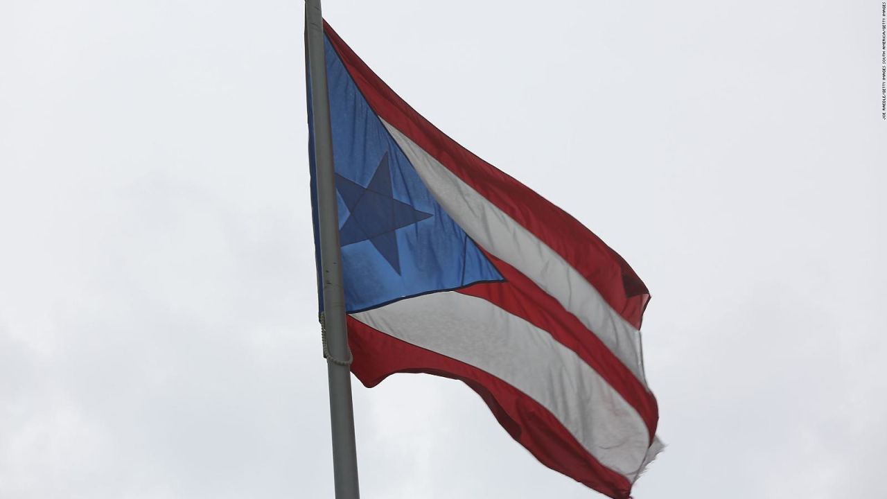 CNNE 553864 - las dos versiones de presupuesto para puerto rico