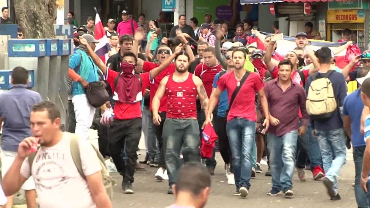 CNNE 555176 - protesta de rechazo a los inmigrantes nicaraguenses en costa rica