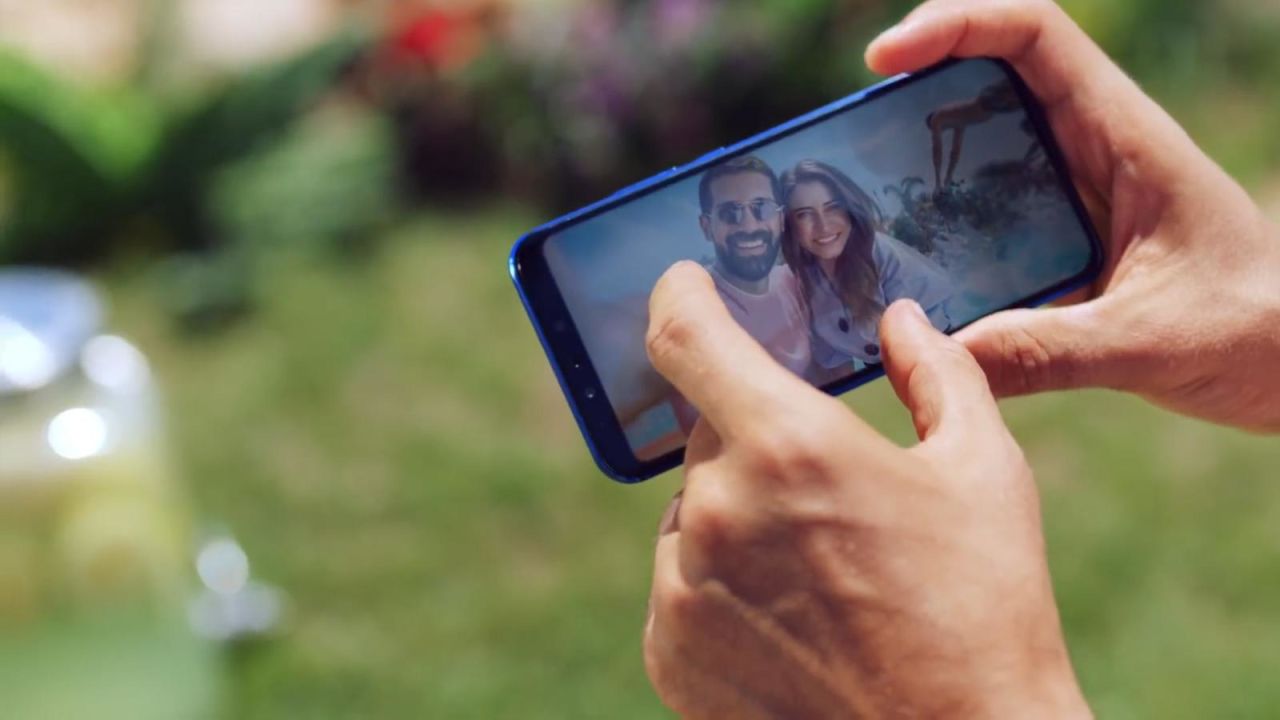 CNNE 555500 - este comercial para una camara de smartphone no fue grabado con ese dispositivo