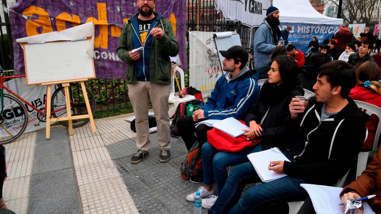 CNNE 556660 - 57 universidades publicas estan de huelga en argentina