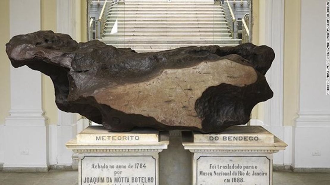 El meteorito más grande que se haya encontrado en Brasil también estaba el museo. Pesa 5,36 toneladas y fue encontrado en 1784.