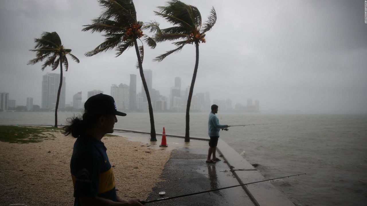 CNNE 559157 - #minutocnn- gordon se fortaleceria a huracan categoria 1