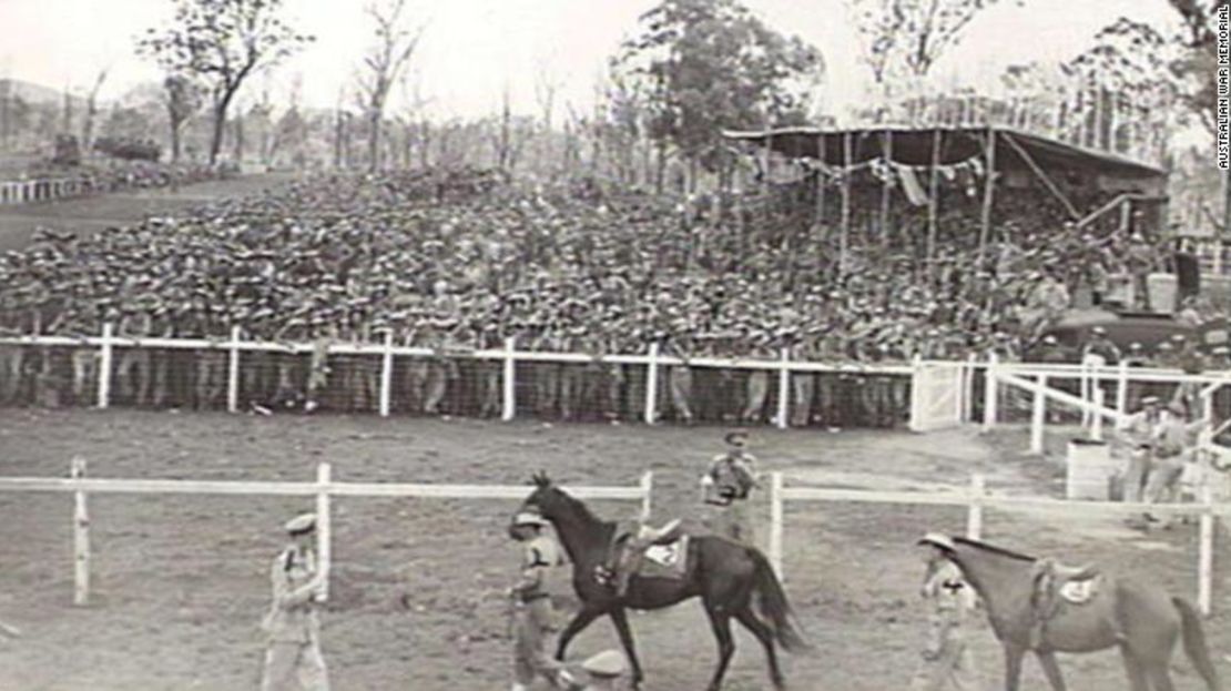 Hipódromo de Herberton representado en 1945, donde se dice que galopó Bill 'Girlie' Smith.