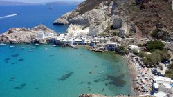 CNNE 559508 - 10 playas imperdibles de milos, una alucinante isla griega