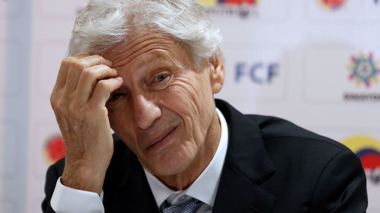 CNNE 559556 - fbl-col-coach-pekerman-resignation