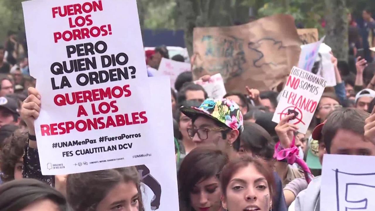 CNNE 559914 - marchan universitarios por la educacion