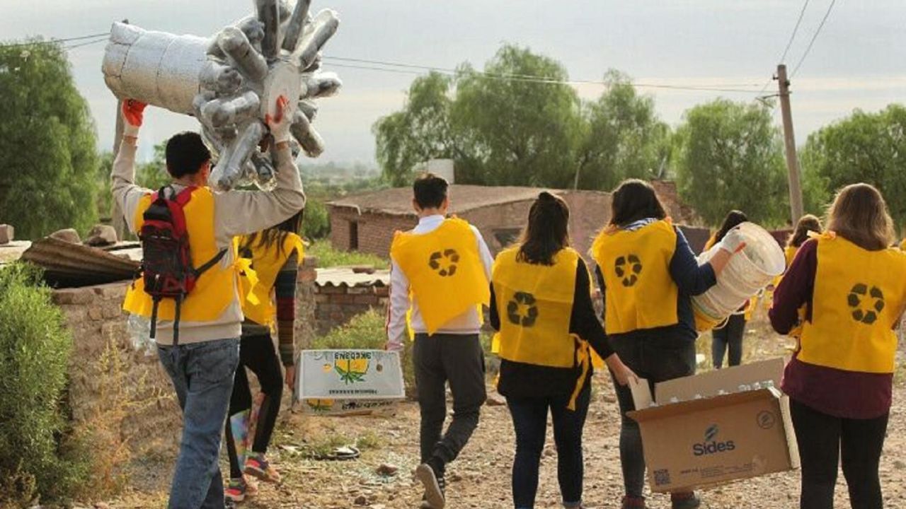 CNNE 570394 - conoce el calentador de agua argentino hecho con materiales reciclados