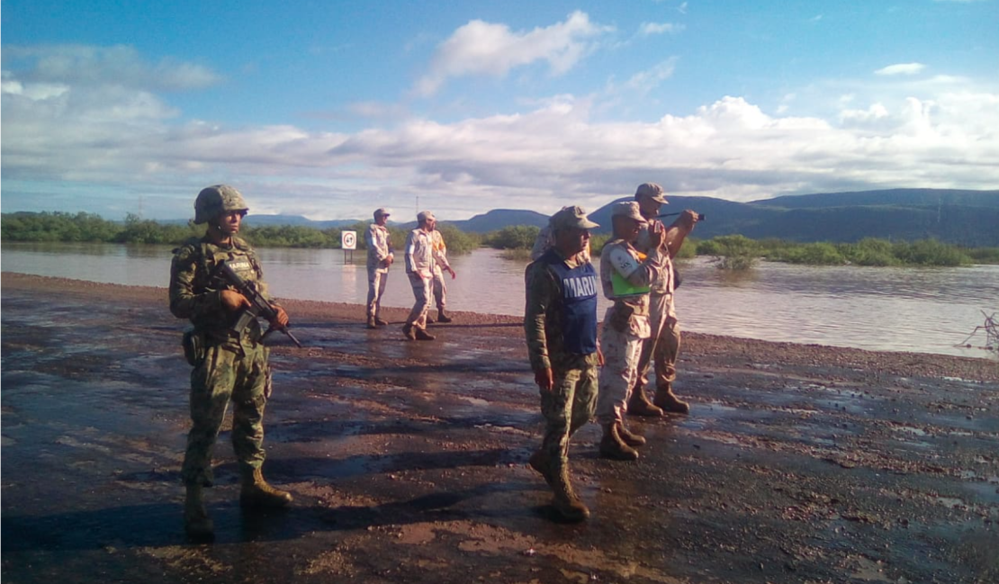 La Marina se desplegó para ayudar en las labores tras las inundaciones en el norte de México.