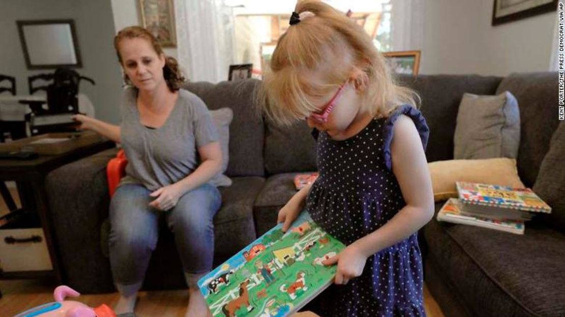 La estudiante de jardín de infancia de California Brooke Adams podrá asistir a la escuela con su medicina basada en el cannabis para tratar la epilepsia.