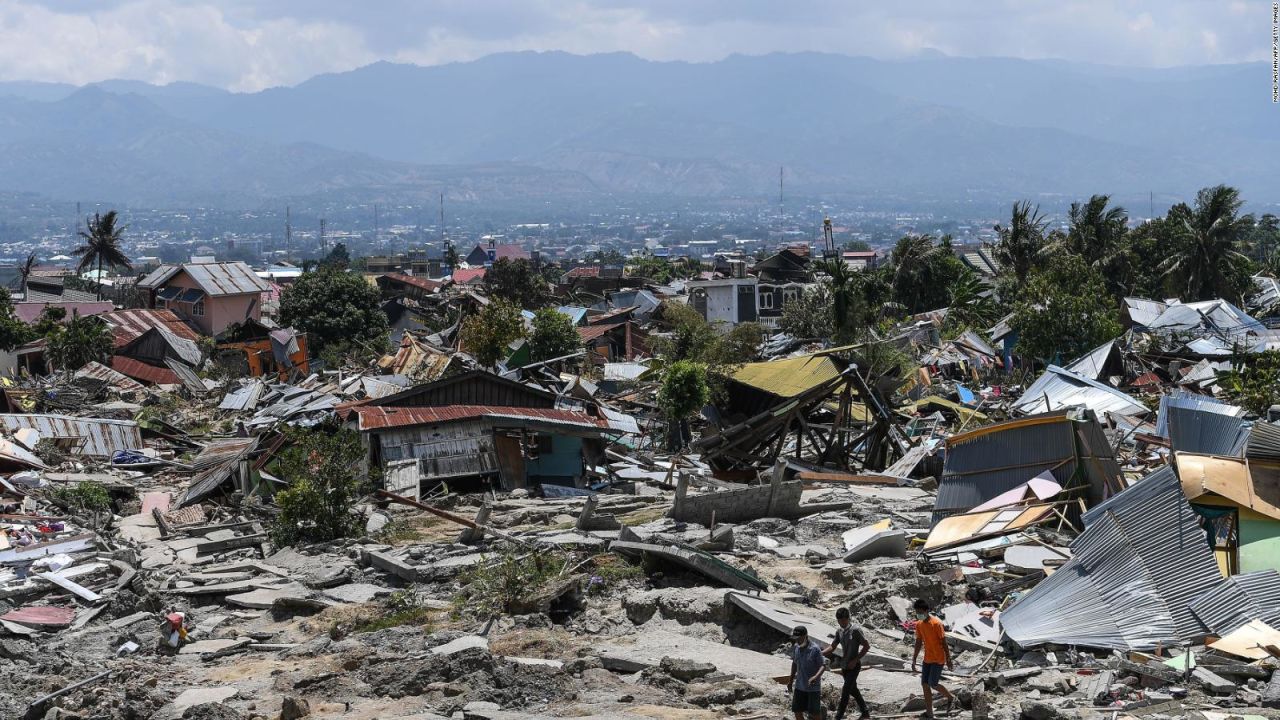 CNNE 573984 - #minutocnn- mas de 1-200 muertos en indonesia tras terremoto