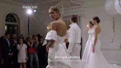 CNNE 574310 - #pasarela- monique lhuillier, otono-invierno 2018-2019