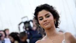 CNNE 576900 - selena gomez habria sufrido una crisis emocional