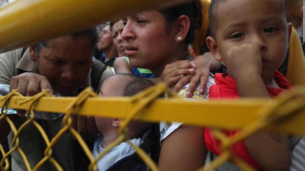 CNNE 579681 - bartolo fuentes, acusado de organizar la caravana de migrantes- "me estan adjudicando como una especie de superpoderes"