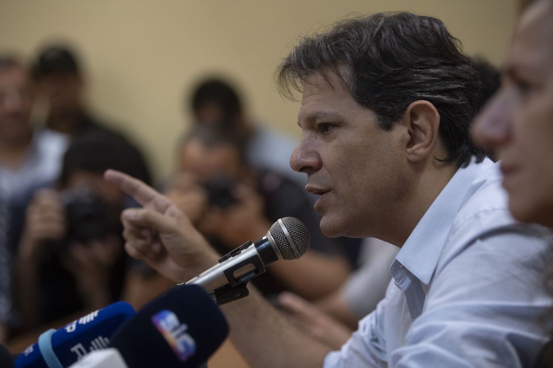 Fernando Haddad, candidato presidencial brasileño por el Partido de los Trabajadores.