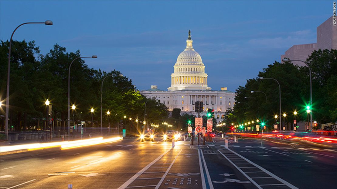 CNNE 57b1e53f - 170908143602-amazon-hq2-cities-washington-dc-780x439