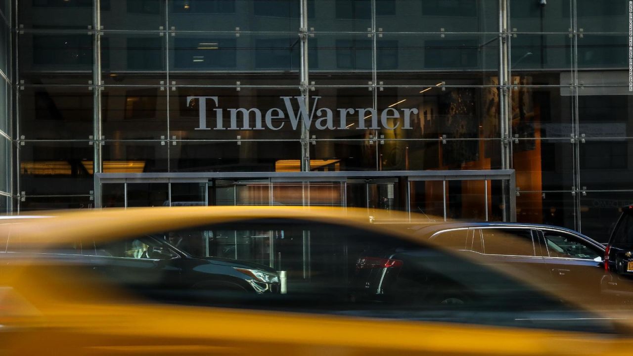 CNNE 580812 - evacuan edificio en donde esta cnn en nueva york