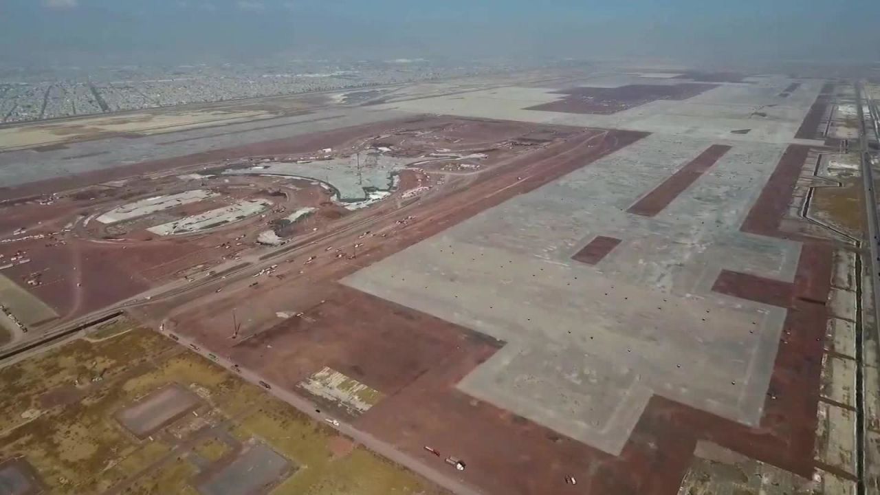 CNNE 581919 - mexico- polemica consulta para definir la construccion de nuevo aeropuerto