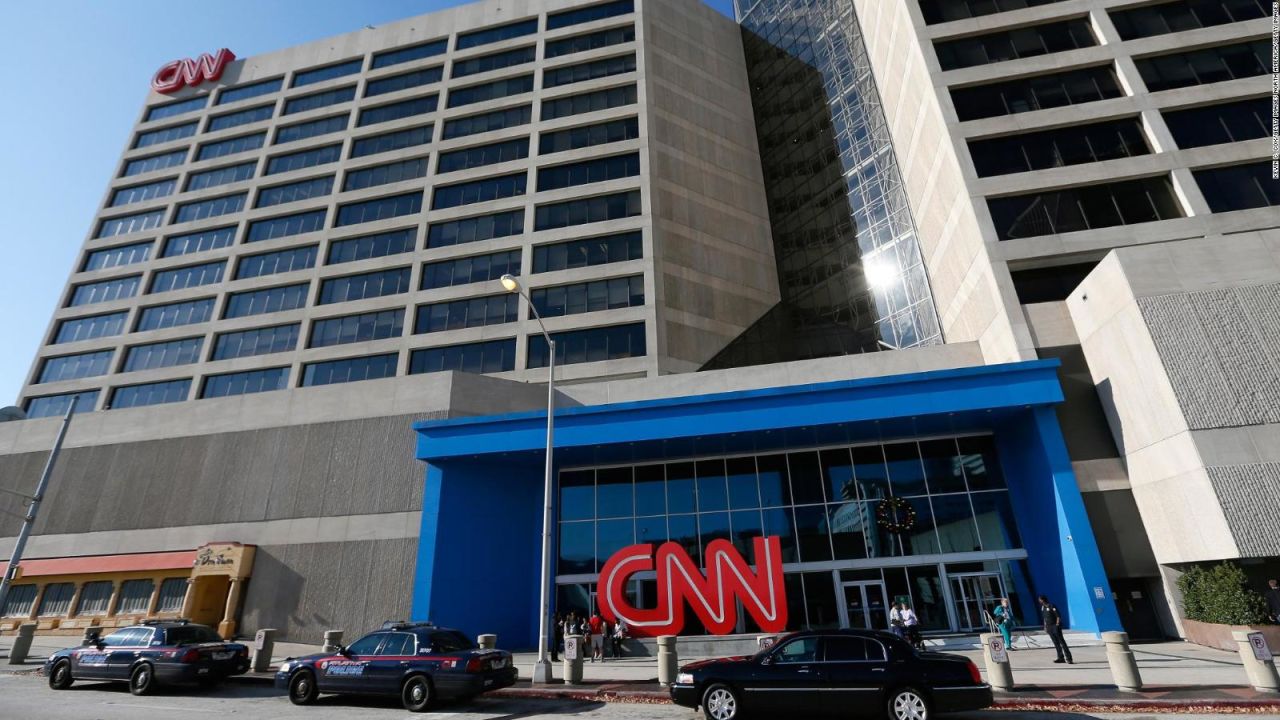 CNNE 582435 - interceptan paquete dirigido a cnn center