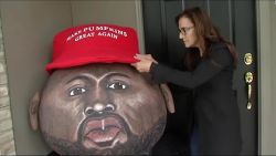 CNNE 582612 - una calabaza con el rostro de kanye west asusta este halloween