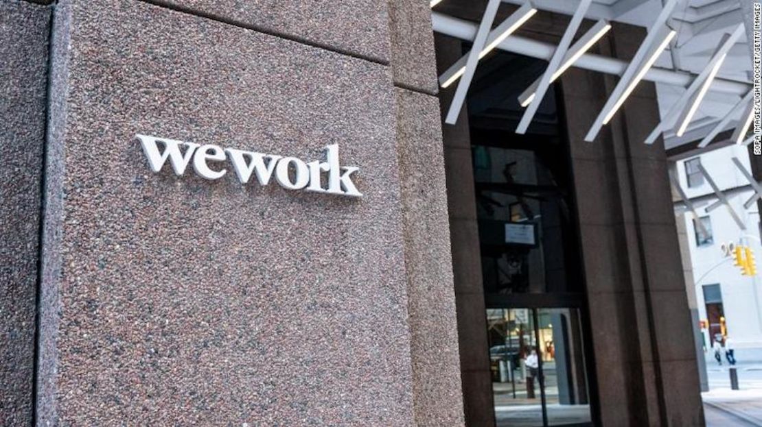 WeWork es una compañía que renta espacios de trabajo compartido y hace presencia en 20 países. Esta es su sede en Nueva York.