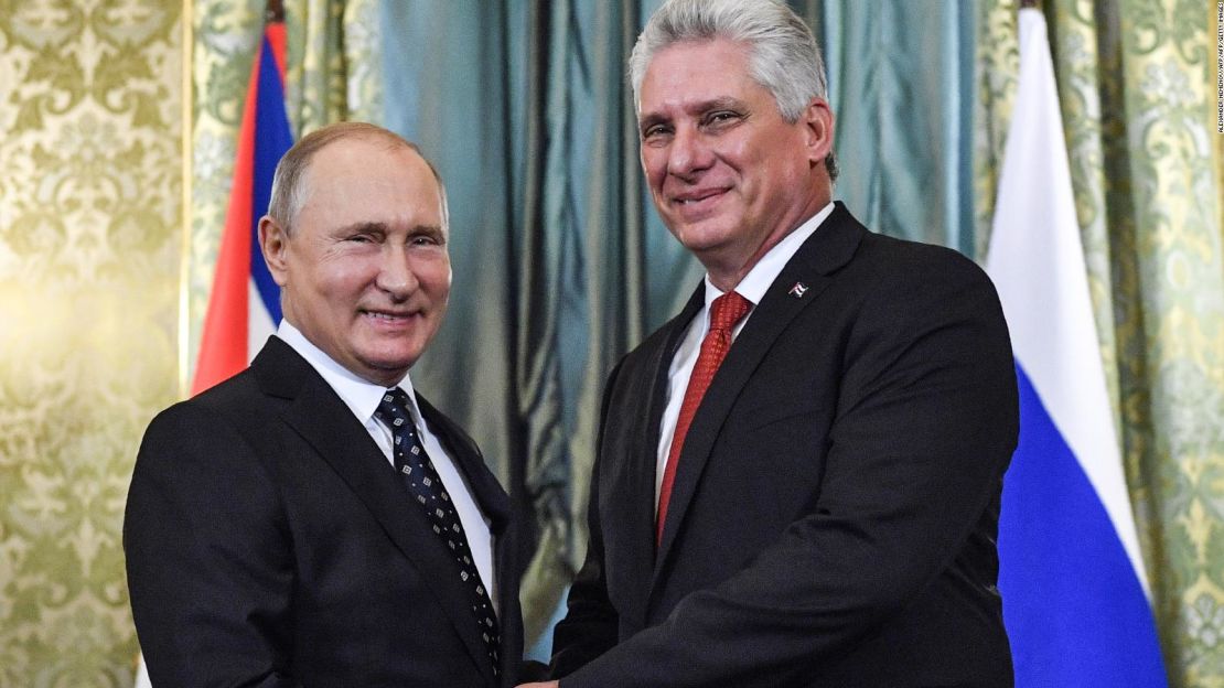 El presidente de Rusia, Vladimir Putin, y el presidente de Cuba, Miguel Díaz-Canel